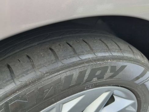 Used 2024 Hyundai Elantra SEL FWD image 11