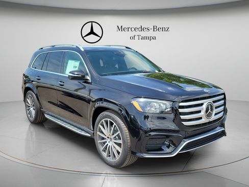 New 2026 Mercedes-Benz GLS 580 4MATIC image 4