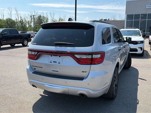 Used 2024 Dodge Durango GT AWD/4WD image 2