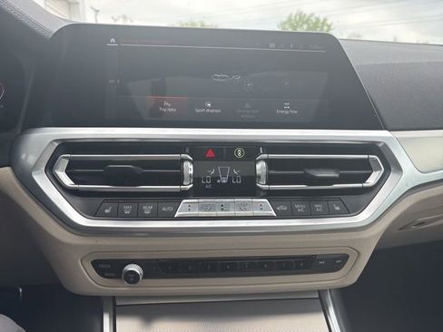 Used 2020 BMW 330i xDrive Sedan w/ M Sport Package AWD/4WD image 11