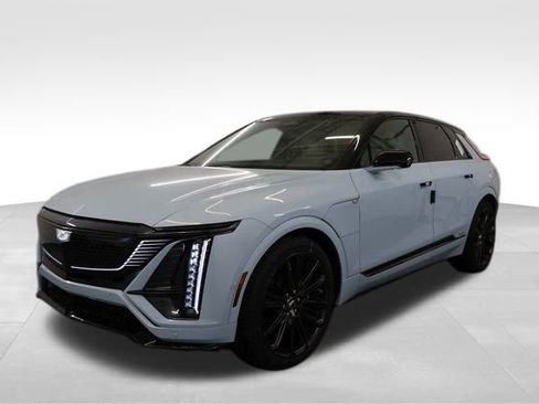 New 2026 Cadillac Lyriq V image 5