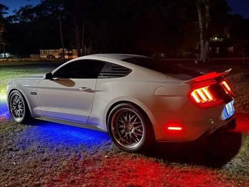 Used 2016 Ford Mustang GT RWD image 34