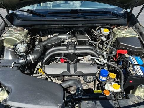 Used 2016 Subaru Outback 2.5i Limited AWD/4WD image 12