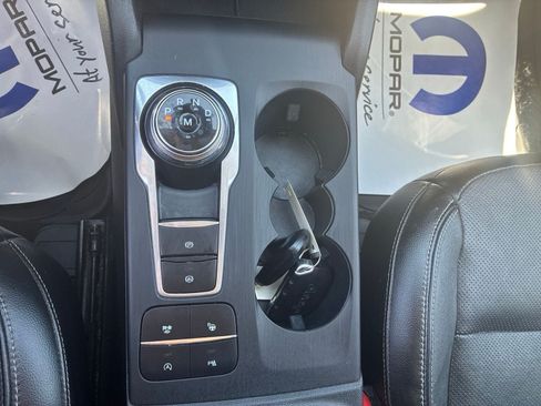 Used 2020 Ford Escape Titanium AWD/4WD image 24