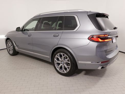 Used 2025 BMW X7 xDrive40i w/ Premium Package AWD/4WD image 15