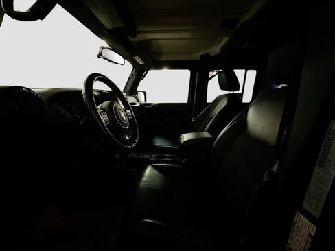 Used 2017 Jeep Wrangler Unlimited Sahara AWD/4WD image 20