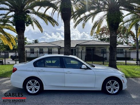Used 2016 BMW 328i xDrive Sedan AWD/4WD image 6