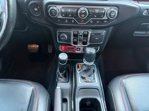 Used 2020 Jeep Wrangler Unlimited Rubicon AWD/4WD image 13