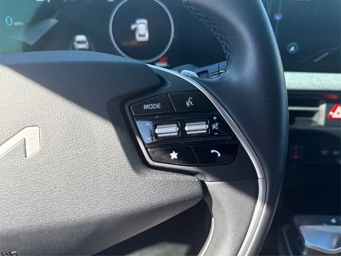 Used 2024 Kia EV6 Light image 56
