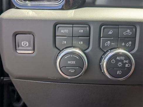 New 2025 GMC Sierra 2500 AT4X w/ AT4X AEV Edition image 20