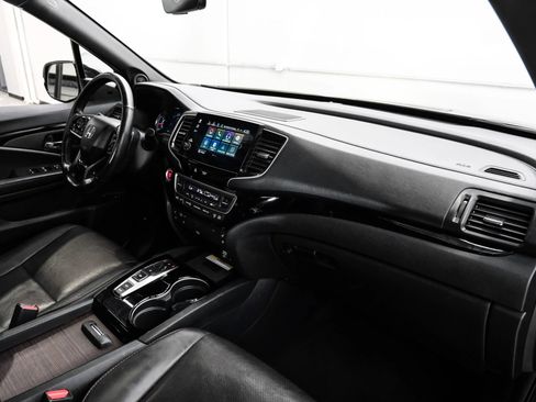 Used 2022 Honda Pilot Black Edition image 13