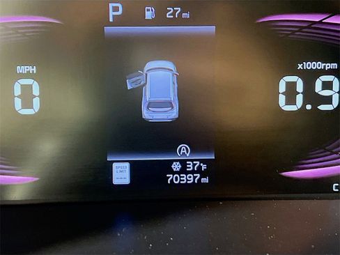 Used 2023 Kia Soul LX w/ Option Group 015 image 12