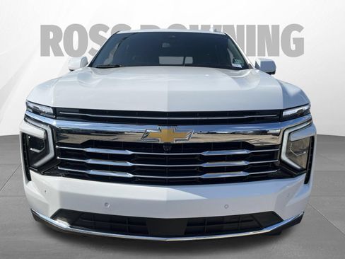 Used 2025 Chevrolet Tahoe LT RWD image 2