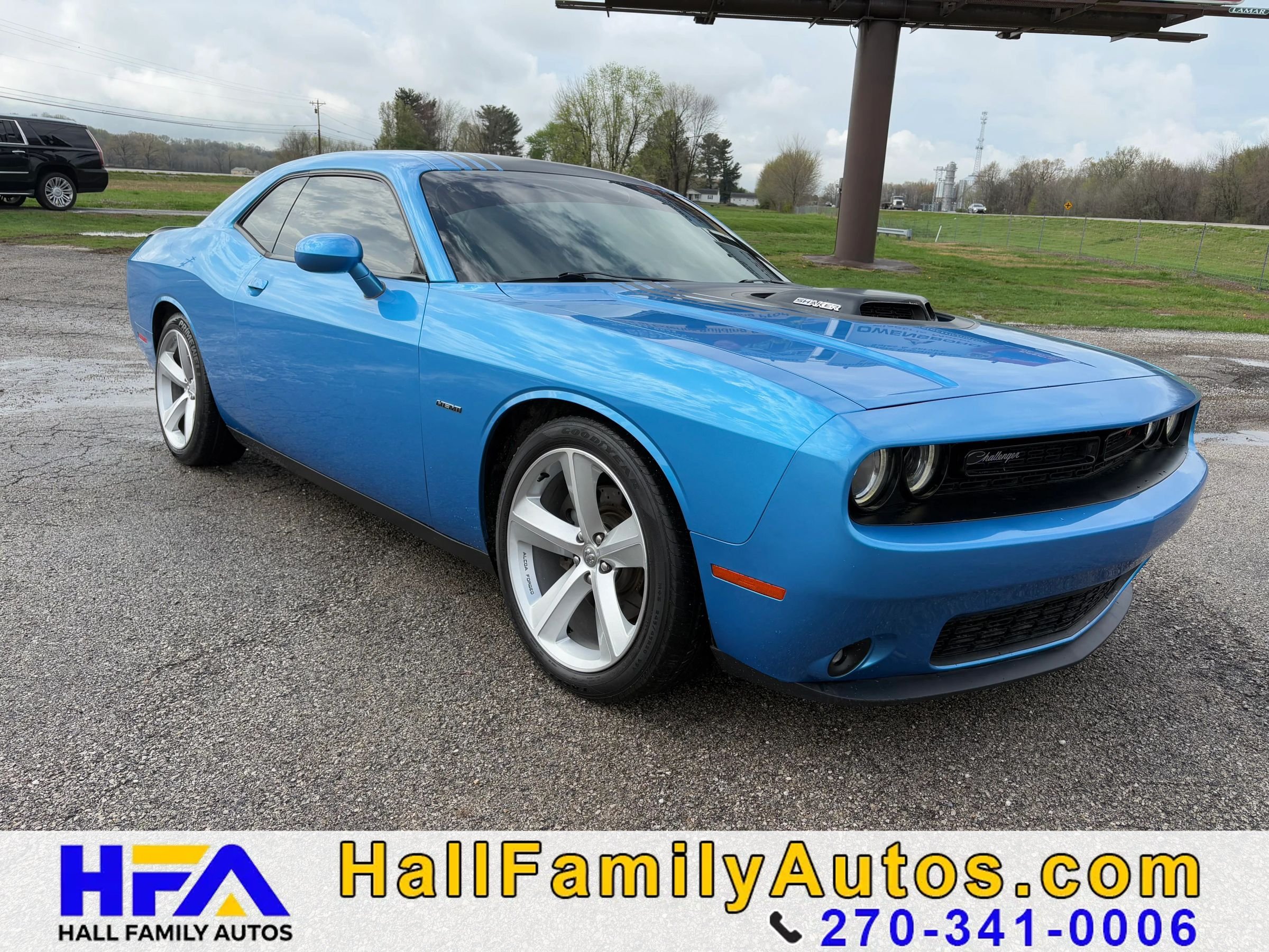 Used 2015 Dodge Challenger R/T RWD image 9