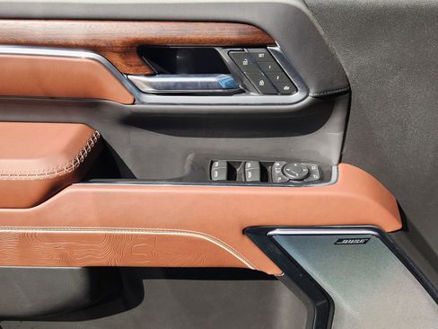 Certified 2025 GMC Sierra 2500 Denali Ultimate image 27