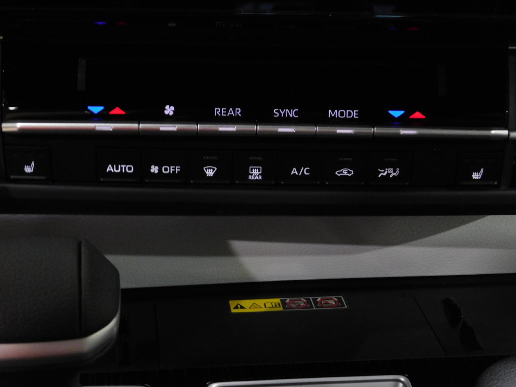 Used 2026 Toyota Sienna XSE AWD/4WD image 34