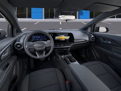 New 2026 Chevrolet Equinox EV LT image 15