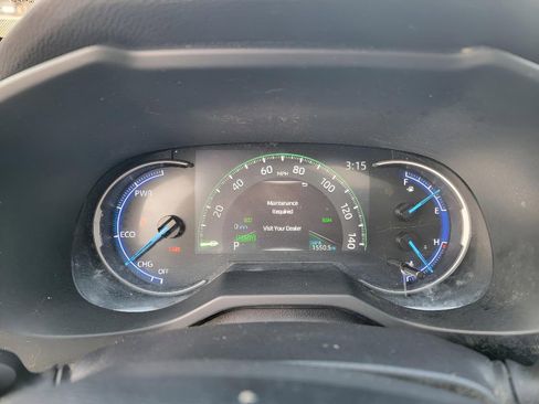 Used 2020 Toyota RAV4 Limited image 14