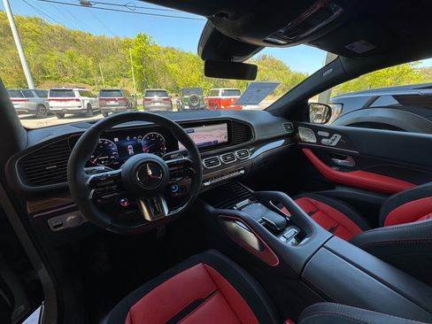 Used 2024 Mercedes-Benz GLE 63 AMG S image 10