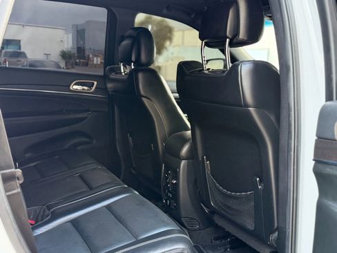 Used 2015 Jeep Grand Cherokee Limited w/ Luxury Group II RWD image 15