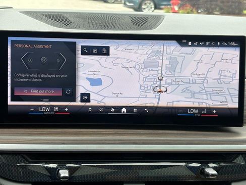 Used 2025 BMW X7 xDrive40i w/ M Sport Package AWD/4WD image 24