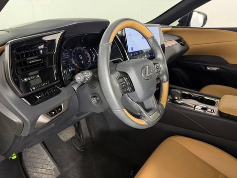 Used 2024 Lexus RX 350 Premium w/ Convenience Package FWD image 21
