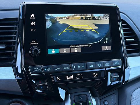 Used 2023 Honda Odyssey EX-L image 13