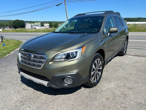 Used 2016 Subaru Outback 2.5i Limited AWD/4WD image 5