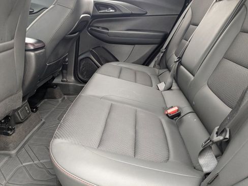 Used 2022 Chevrolet TrailBlazer RS w/ Technology Package image 16