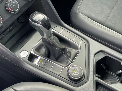 Used 2022 Volkswagen Taos SE image 21