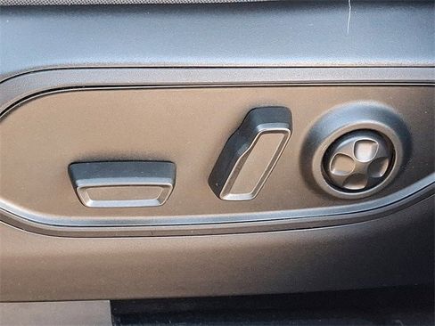 Used 2025 Jeep Grand Cherokee L Altitude image 22