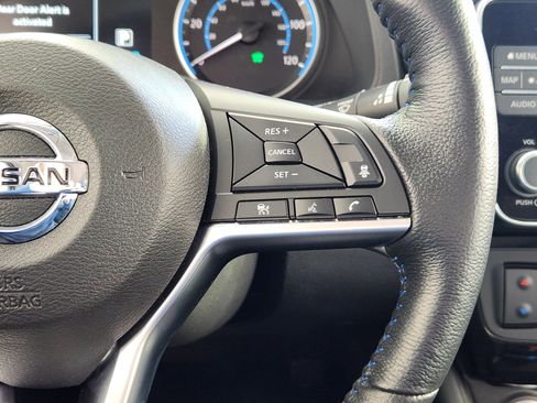 Used 2022 Nissan Leaf SV image 19