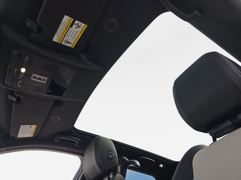 New 2026 Land Rover Discovery Sport Landmark AWD/4WD image 30