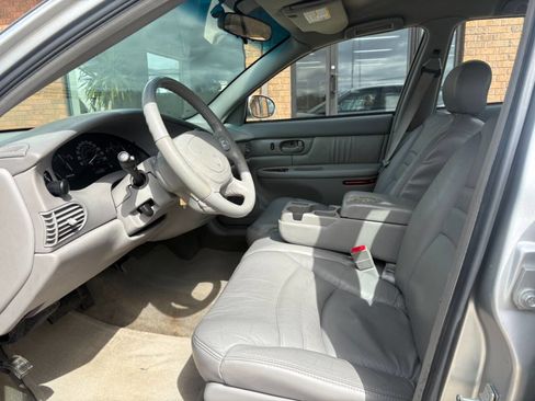 Used 2004 Buick Century Custom image 7