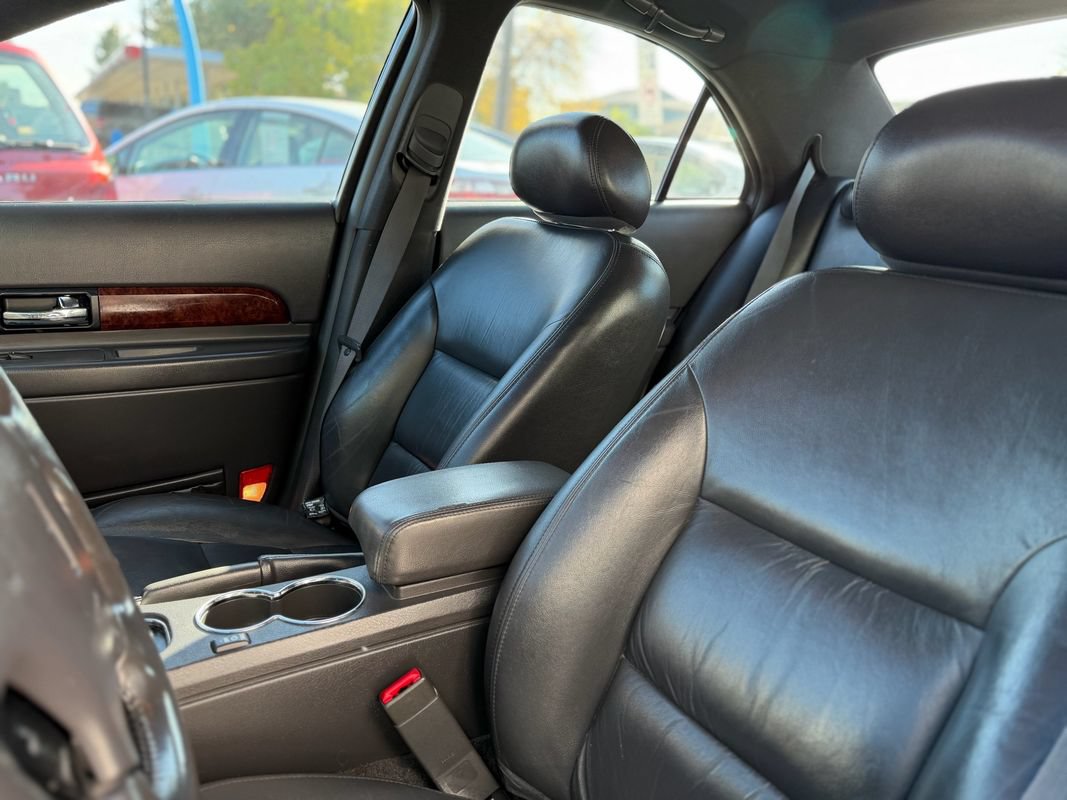 Used 2001 Lincoln LS RWD image 12
