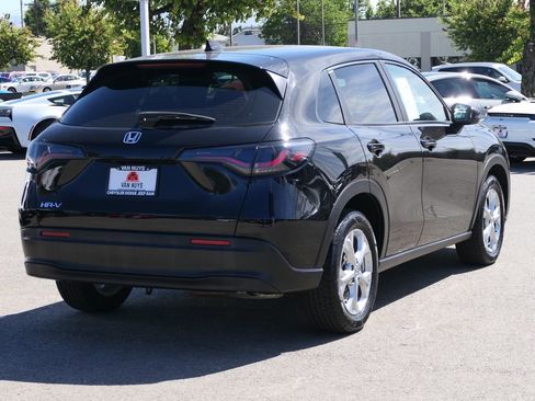Used 2024 Honda HR-V LX image 4