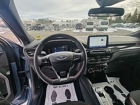 Used 2025 Ford Escape ST-Line Select image 2