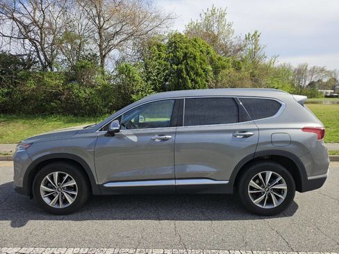 Used 2020 Hyundai Santa Fe SEL w/ Convenience + Premium Package image 2