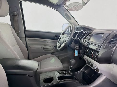 Used 2013 Toyota Tacoma PreRunner w/ Convenience Pkg RWD image 32