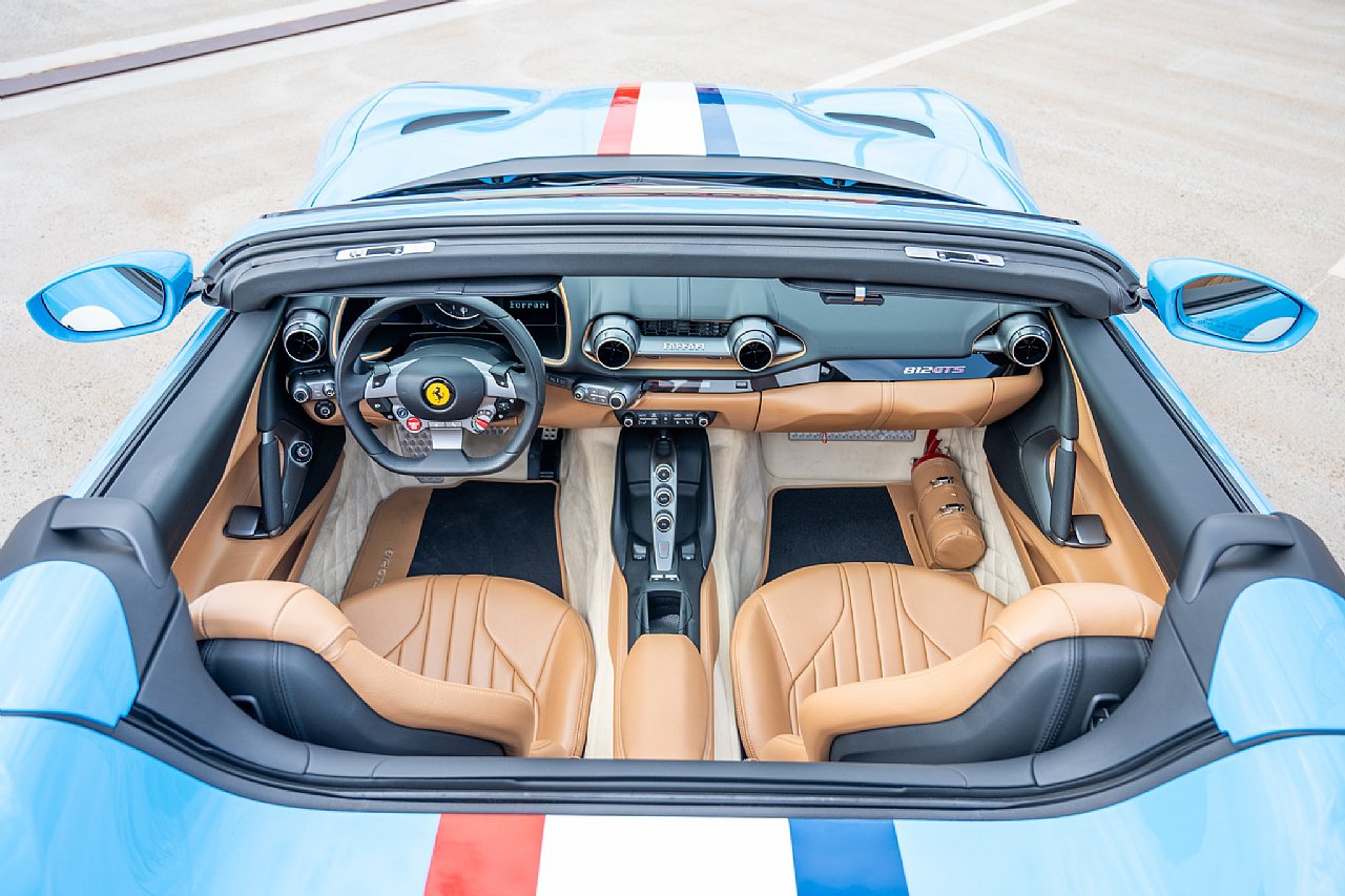Used 2022 Ferrari 812 GTS RWD image 19