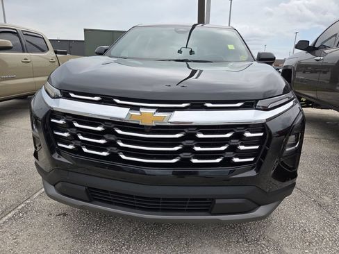 Used 2025 Chevrolet Equinox LT FWD image 3