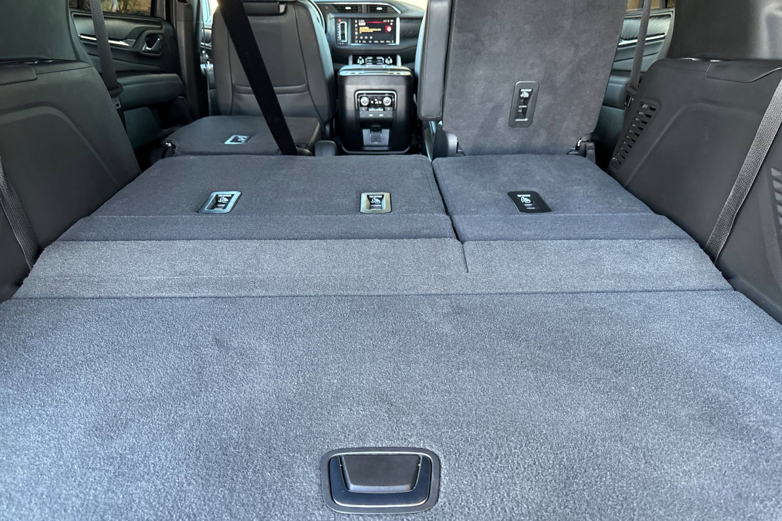 Certified 2024 GMC Yukon Denali w/ Advanced Technology Package AWD/4WD image 17