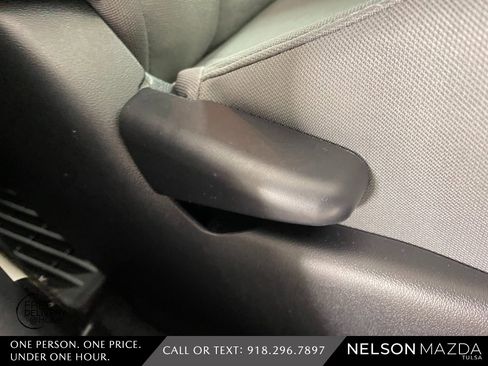 Used 2019 Toyota Tacoma SR image 45