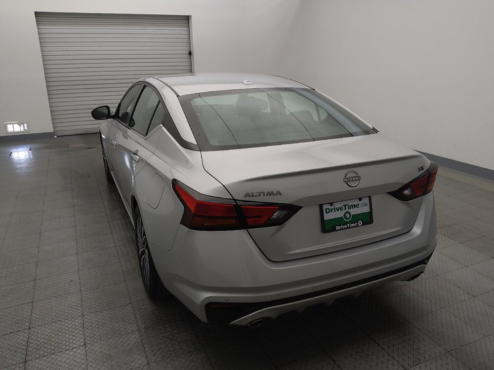 Used 2023 Nissan Altima 2.5 SV w/ SV Premium Package FWD image 6