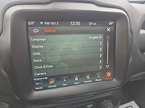 Used 2022 Jeep Renegade Latitude w/ Sun/Sound Group image 54