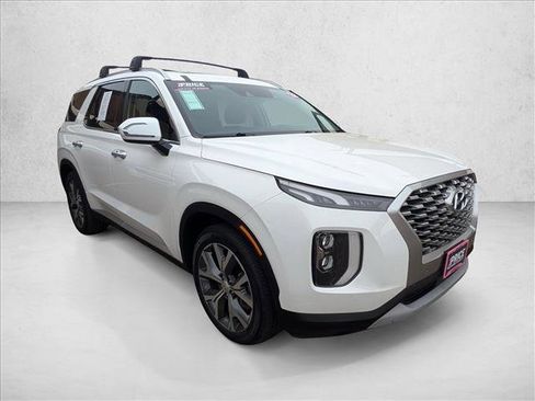 Used 2022 Hyundai Palisade SEL w/ Premium Package image 3