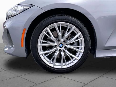 Used 2023 BMW 330i Sedan w/ Convenience Package RWD image 11