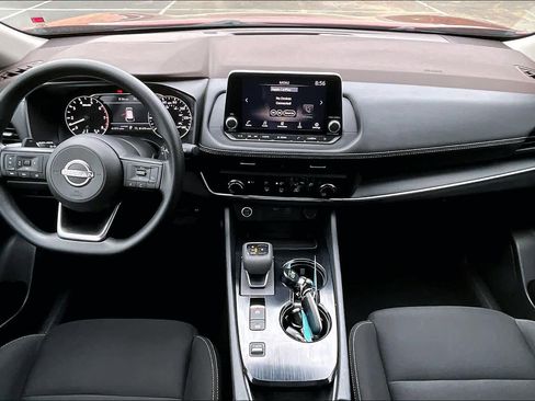 Used 2023 Nissan Rogue S image 14