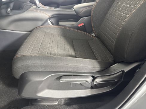 Certified 2025 Honda HR-V Sport image 14