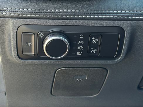 Used 2024 Ford Mustang GT Premium image 18